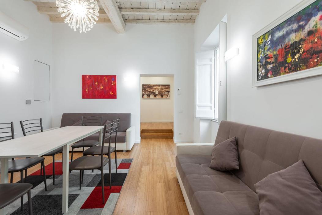 Restored Apartment - Stunning Pantheon View Rome Buitenkant foto