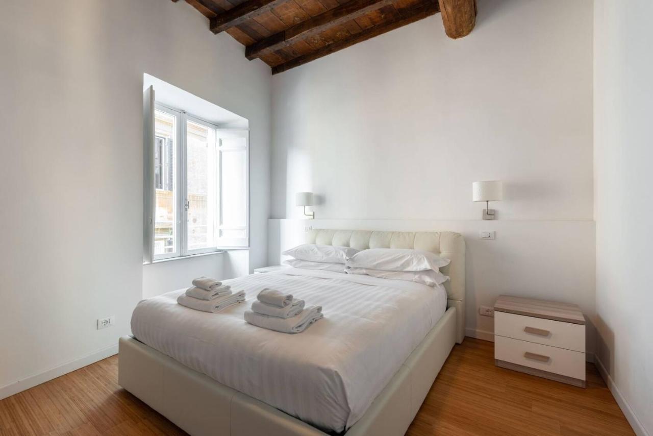 Restored Apartment - Stunning Pantheon View Rome Buitenkant foto