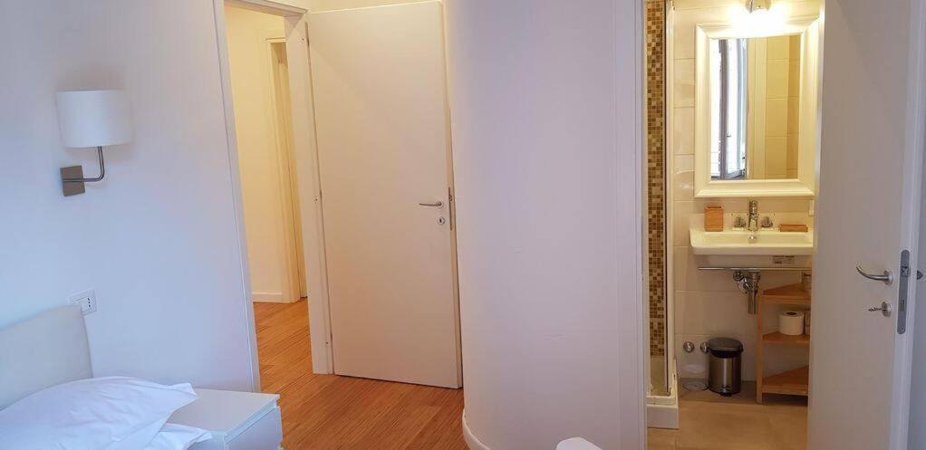 Restored Apartment - Stunning Pantheon View Rome Buitenkant foto